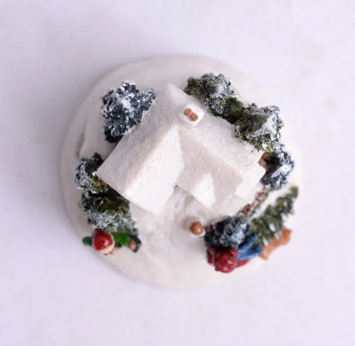 Christmas Tree Desktop Ornament Decoration Gift Resin Mini Christmas Ornament for Craft Desktop Christmas - Image 6